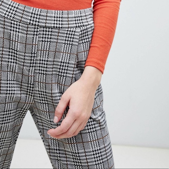 New Look Pull on Pants in Check - Picture 3 of 8